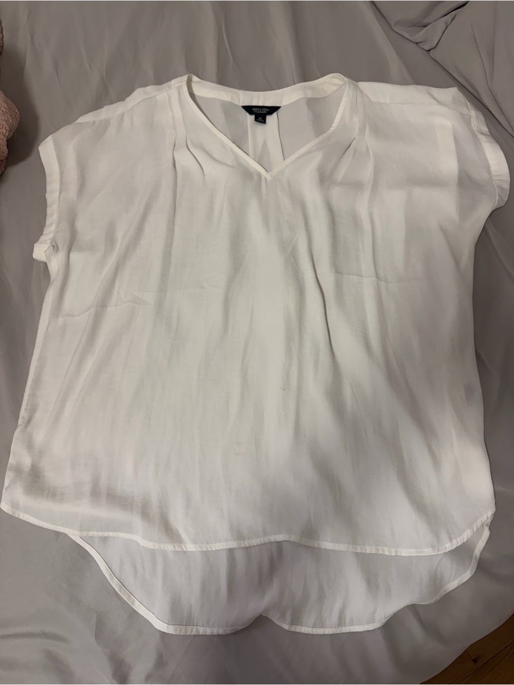 Simply Vera Vera Wang White V-Neck Short Sleeve Blouse